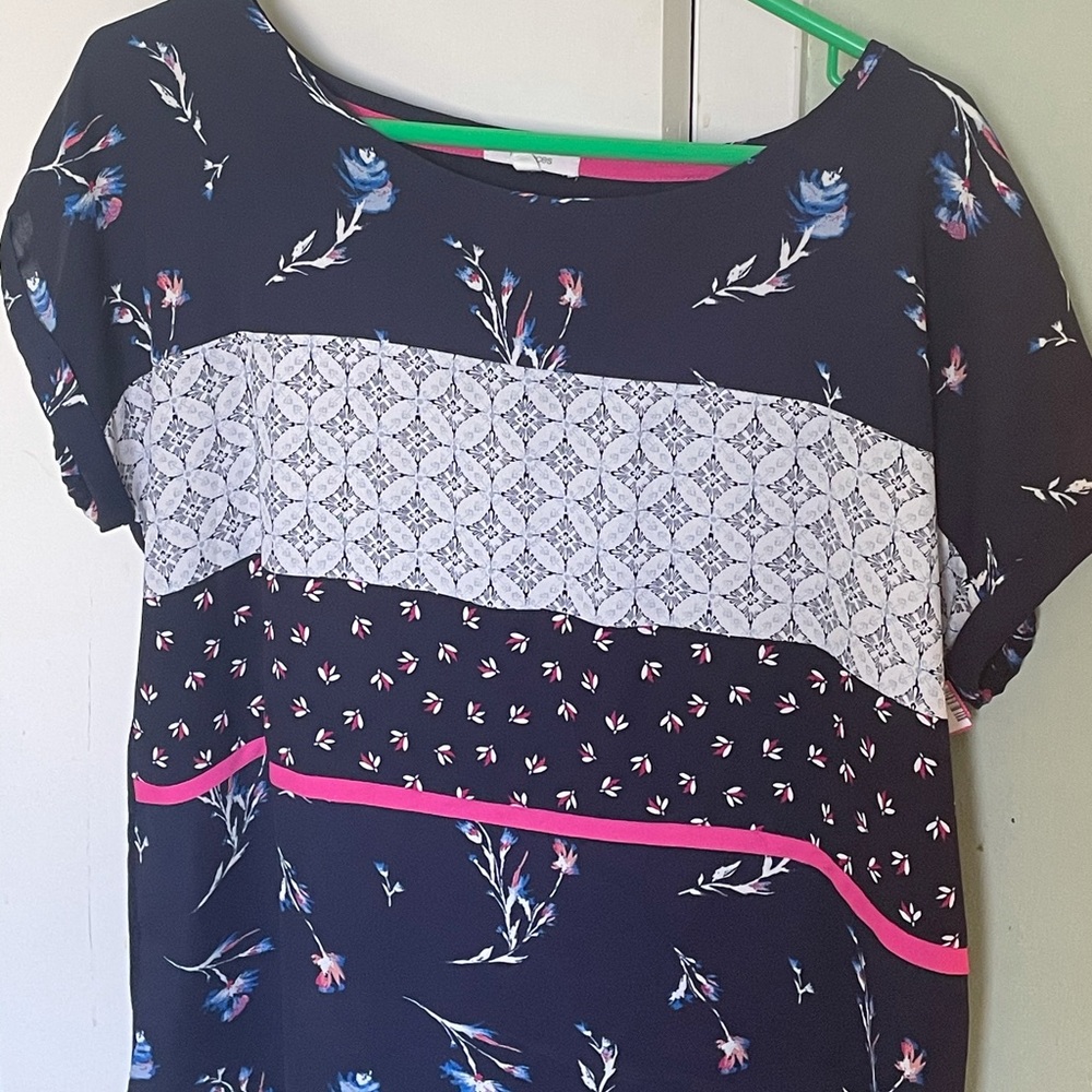 Woman’s XL top